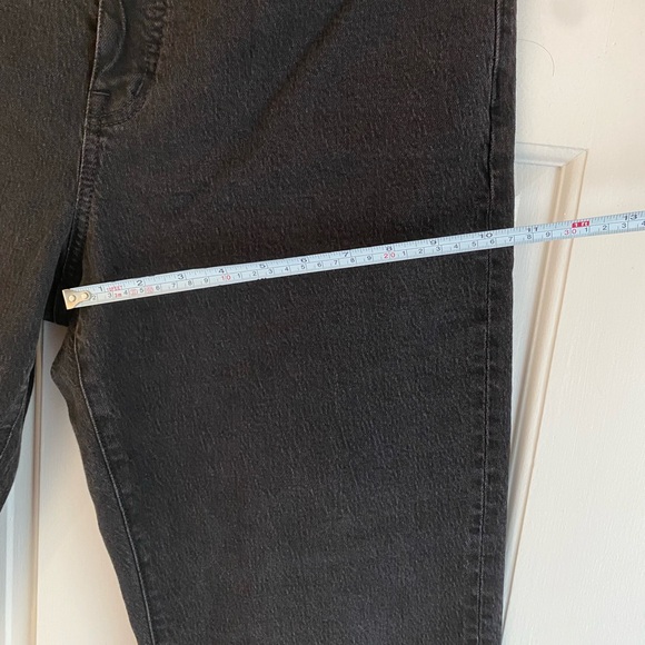 Madewell Curvy 90’s Straight Jeans - Black - Picture 6 of 8